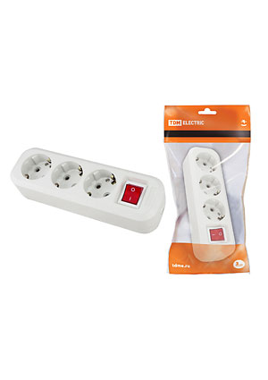 SQ1806-0017, Колодка розеточная 3 гнезда 2П+3 c выключателем 16А 250В белая